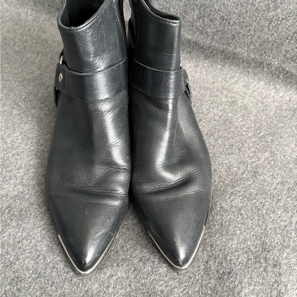 EUC Pavement Black Leather Ankle Boots sz 7 (37)